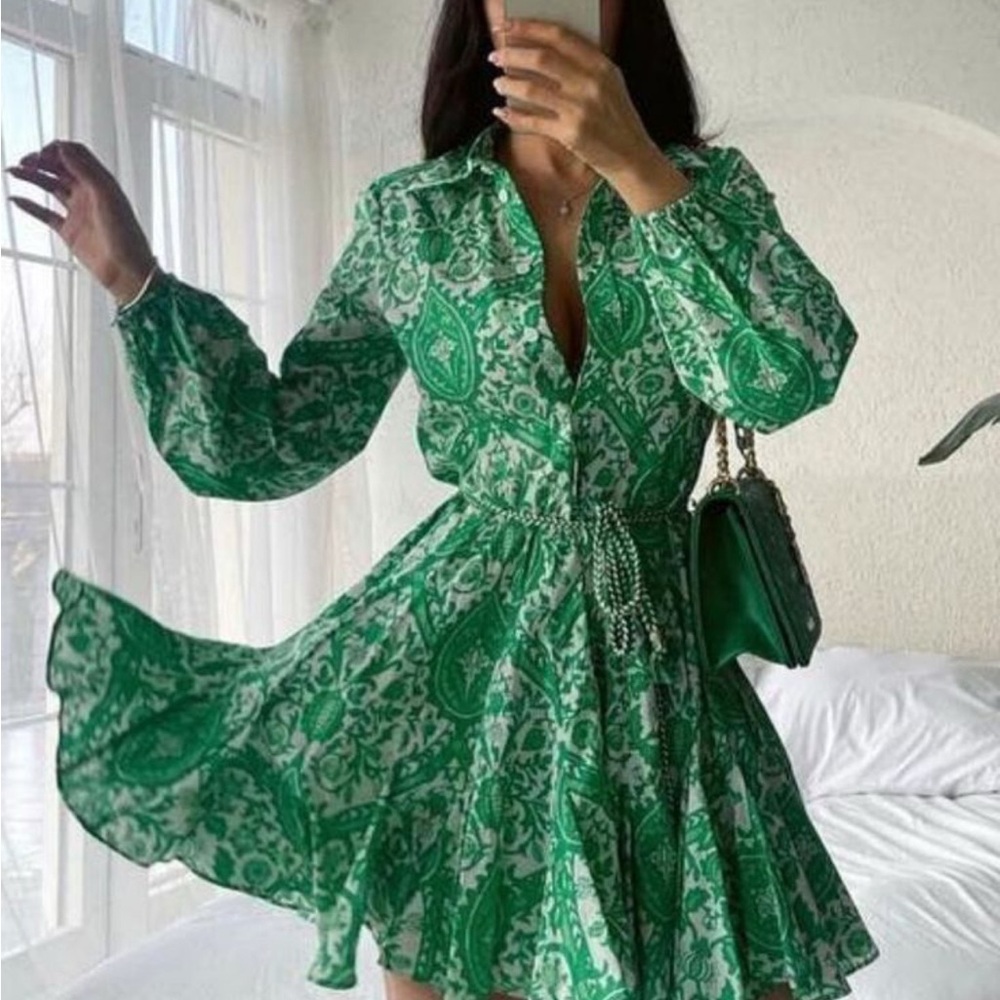Chic Green Paisley Long Sleeve Dress